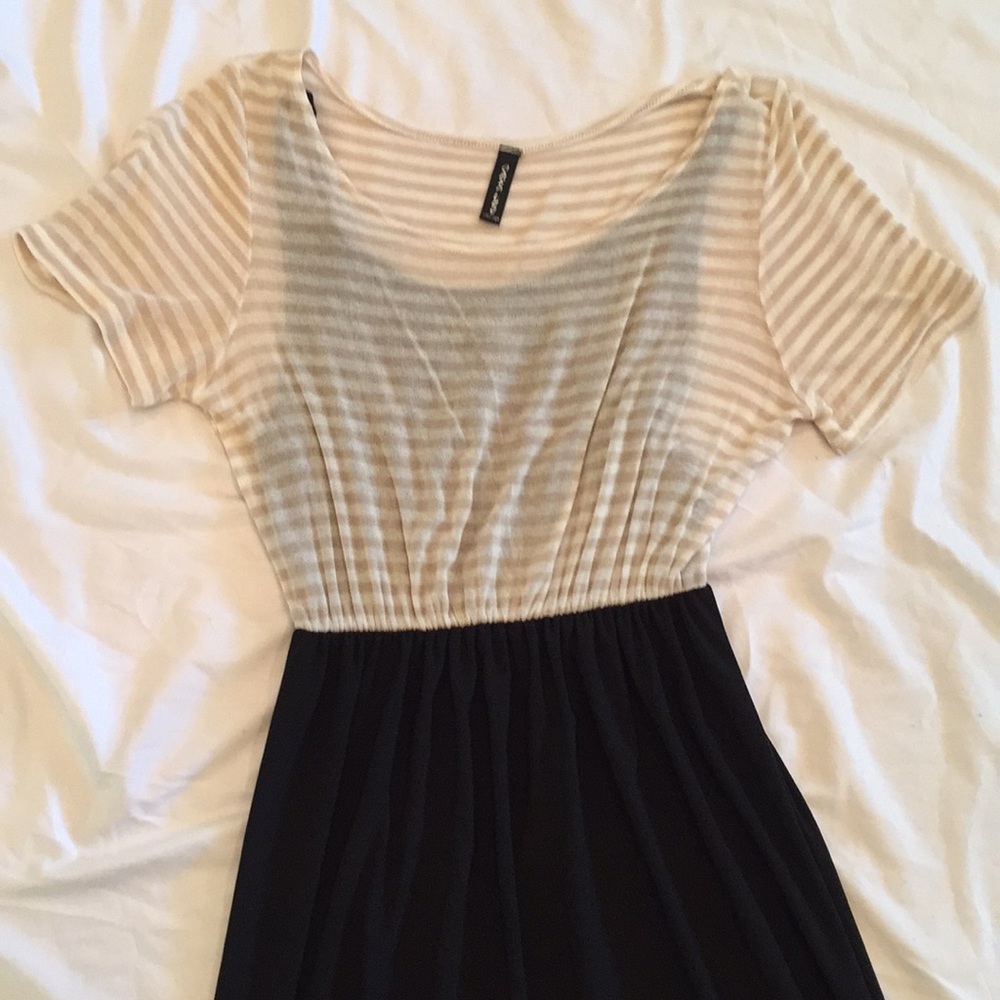 Casa Lee Floor Length dress, Size L